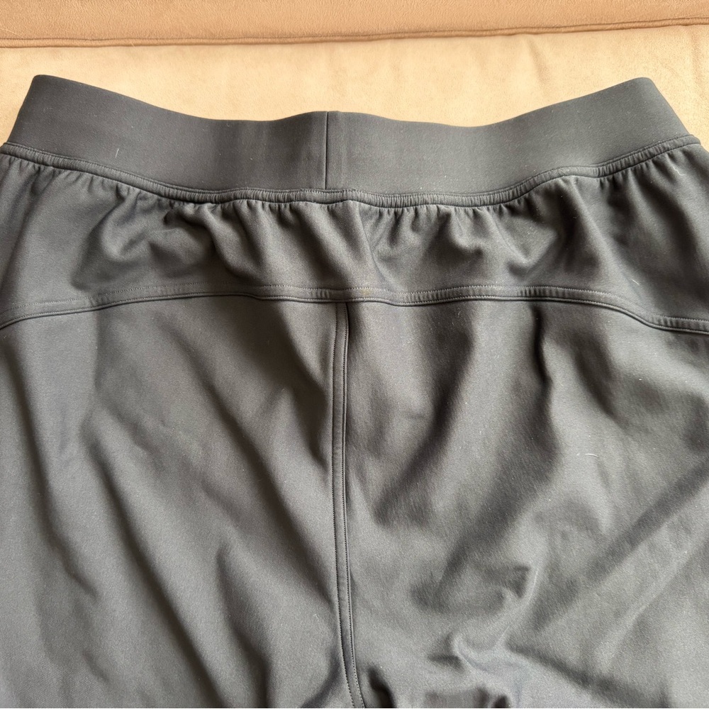 Lululemon Adapted State HR Fleece Jogger pant black in excellent condition 10 - Picture 11 of 13